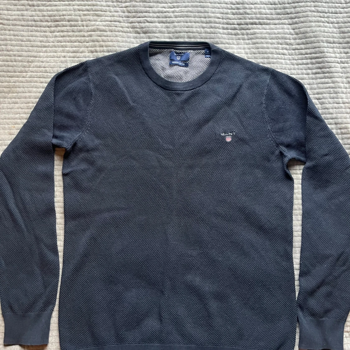 Mörkblå stickad tröja från Gant