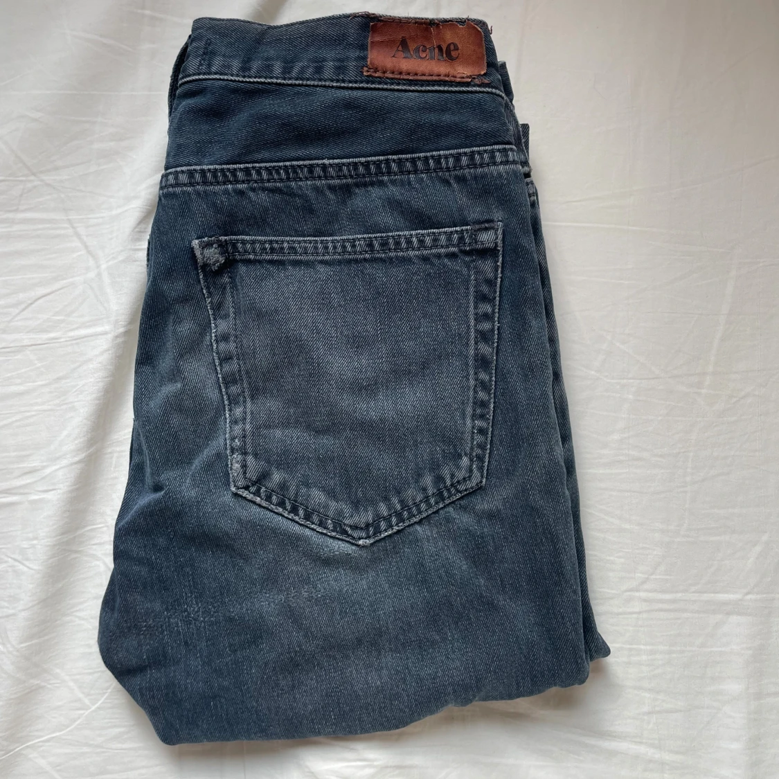 Mörkblå jeans från Acne Studios - 1
