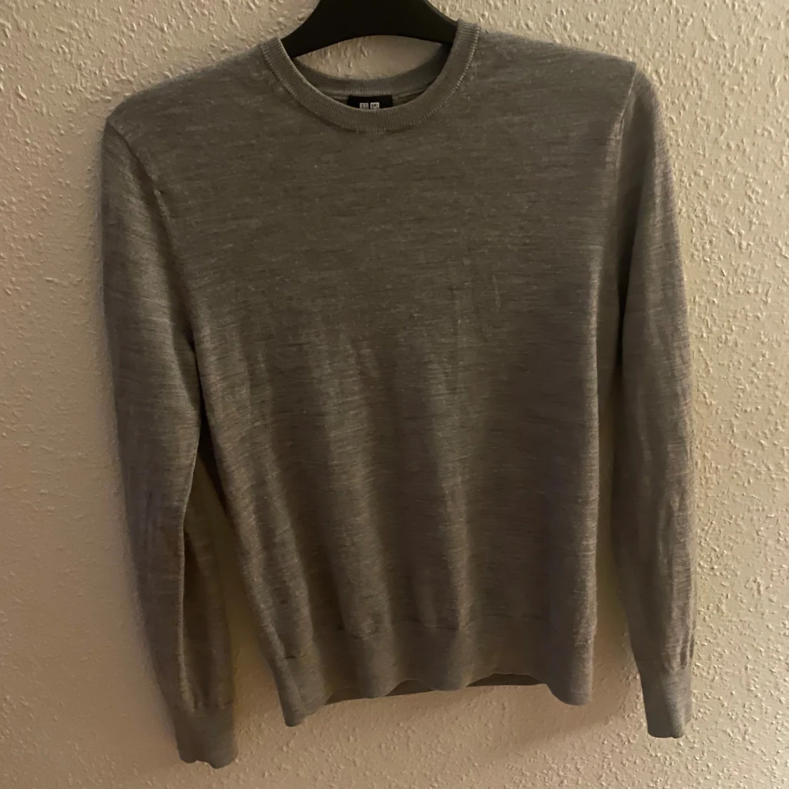 Grå merino ull tröja - 1