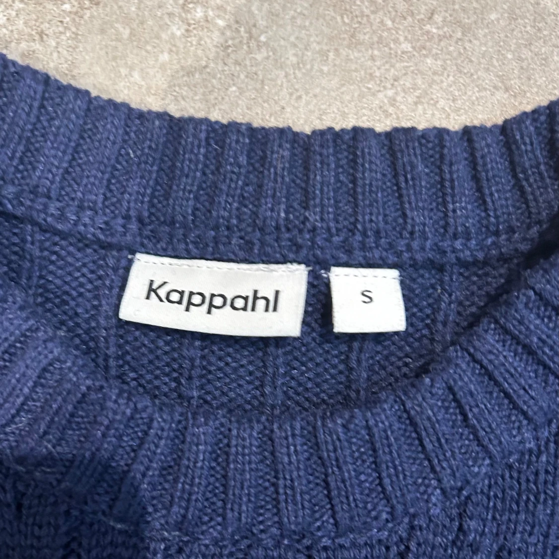 Marinblå stickad tröja Kappahl S - 1