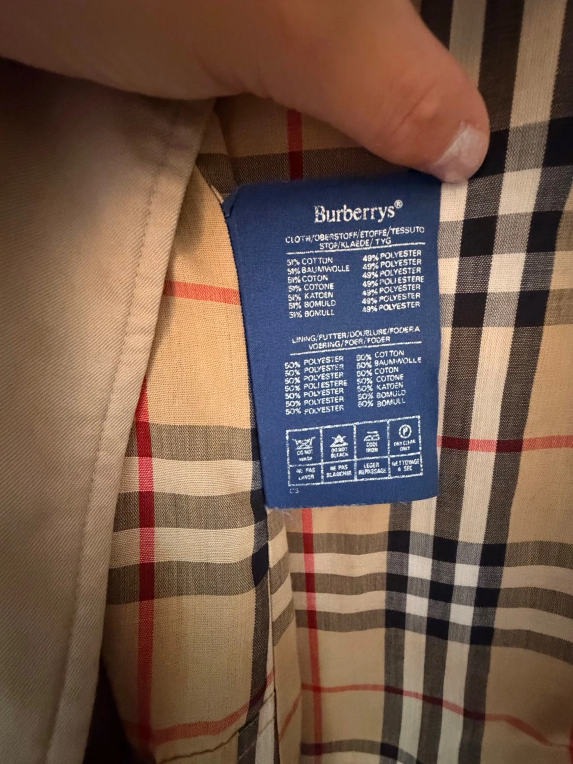Beige trenchcoat från Burberrys - 2