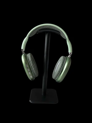 P9 PRO Max Gröna over-ear hörlurar - Stilrena over-ear hörlurar i en fräsch grön färg med mjuka, vadderade kåpor och justerbart huvudband. Hörlurarna har knappar på sidan för enkel styrning och en modern, clean design. Perfekta för musik, gaming eller videos.Säljes billigt då kartongen är skadad men har ingen inverkan på hörlurarna. 