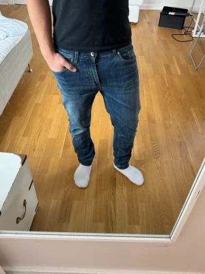 Tiger or sweden jeans - Tiger or sweden Jeans Evolve | skick 9/10 | Storlek 33/34 | Pris - 399kr | Modellen är ca 181cm lång | Hör av dig vid minsta fråga eller fundering!!