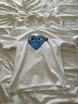 Cdg t shirt - Oanvänd