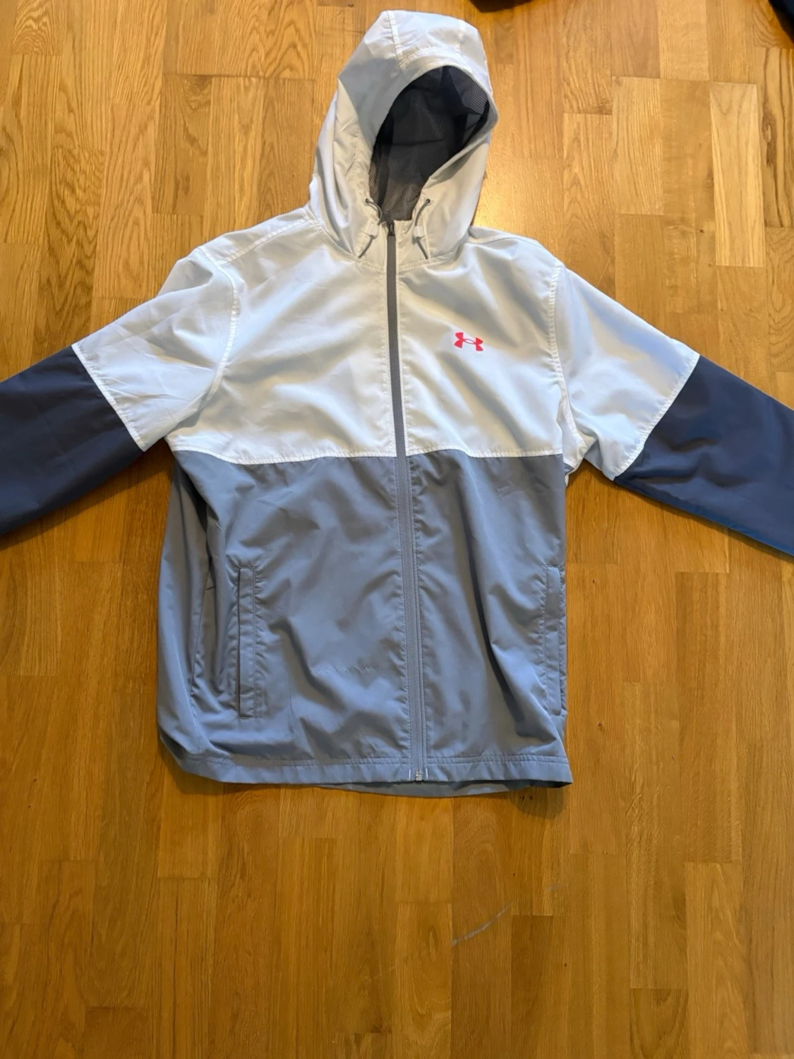 Under Armour tvåfärgad vindjacka