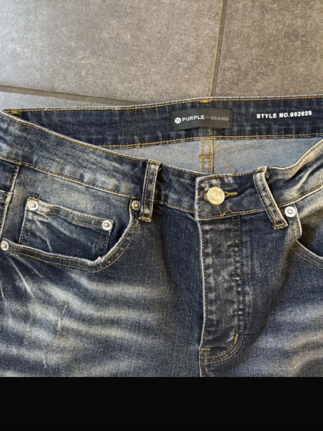 Blå slitna jeans från Purple Brand - 1