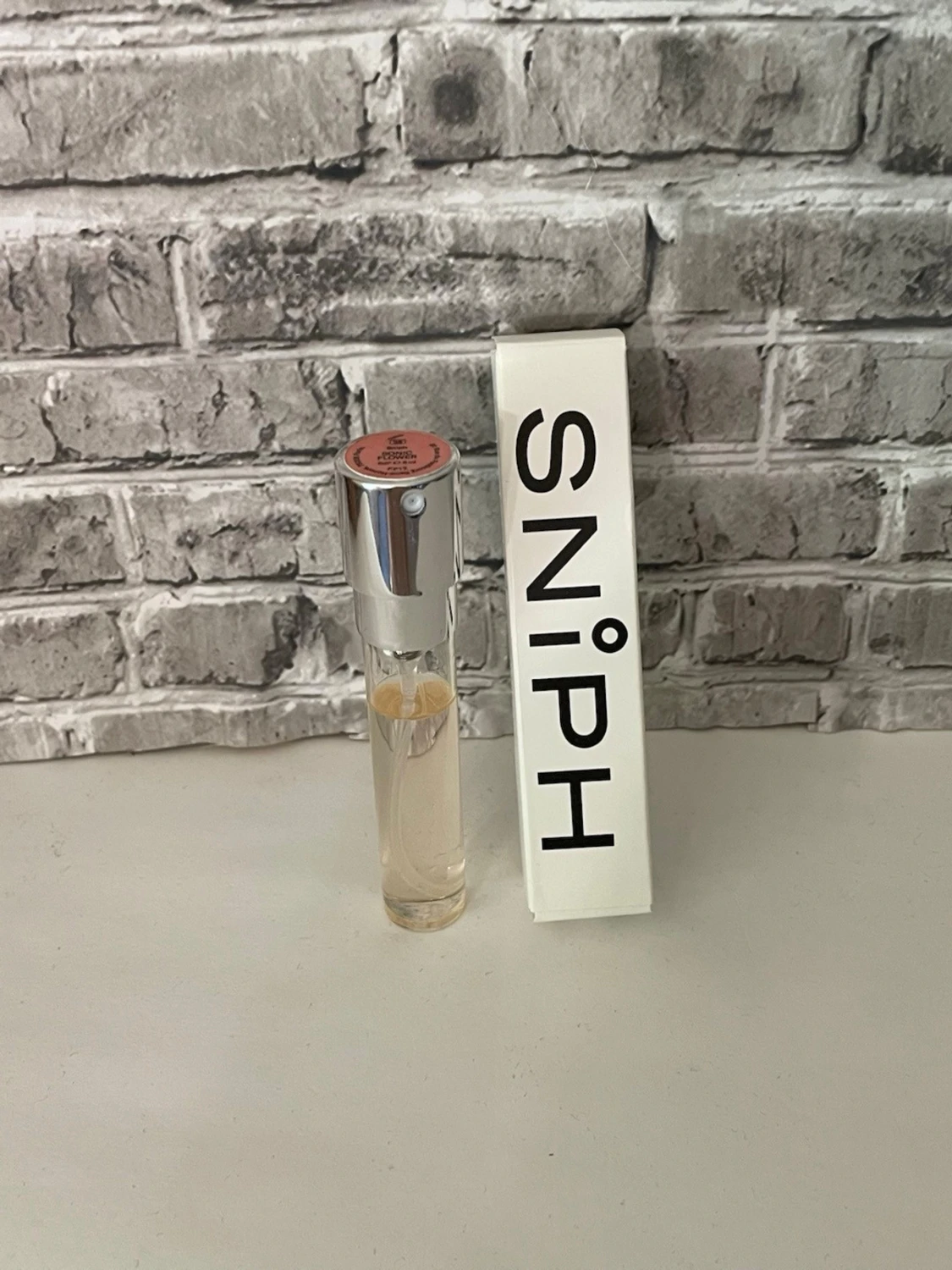Sniph Sonic flower Room 1015