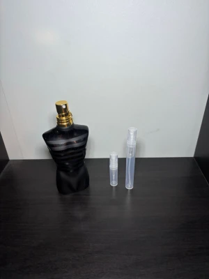 Parfym - 10ml av Jean Paul Gaultier och 3 gratis sample.