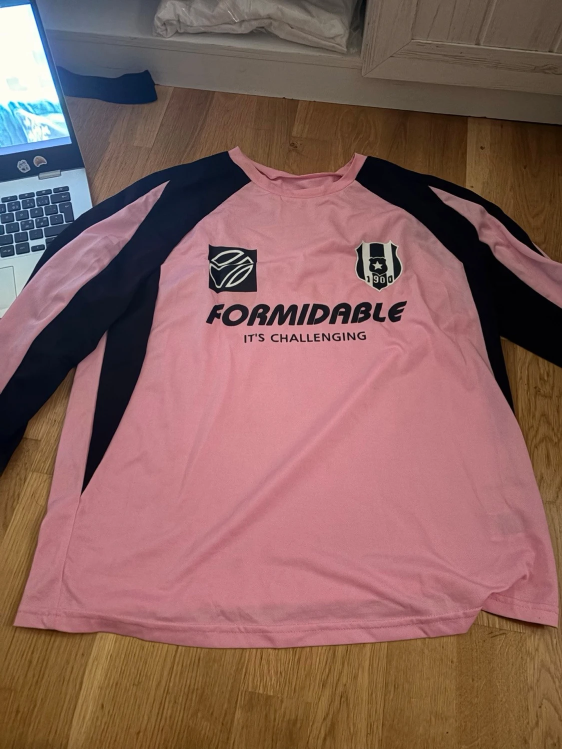 Rosa långärmad sporttröja