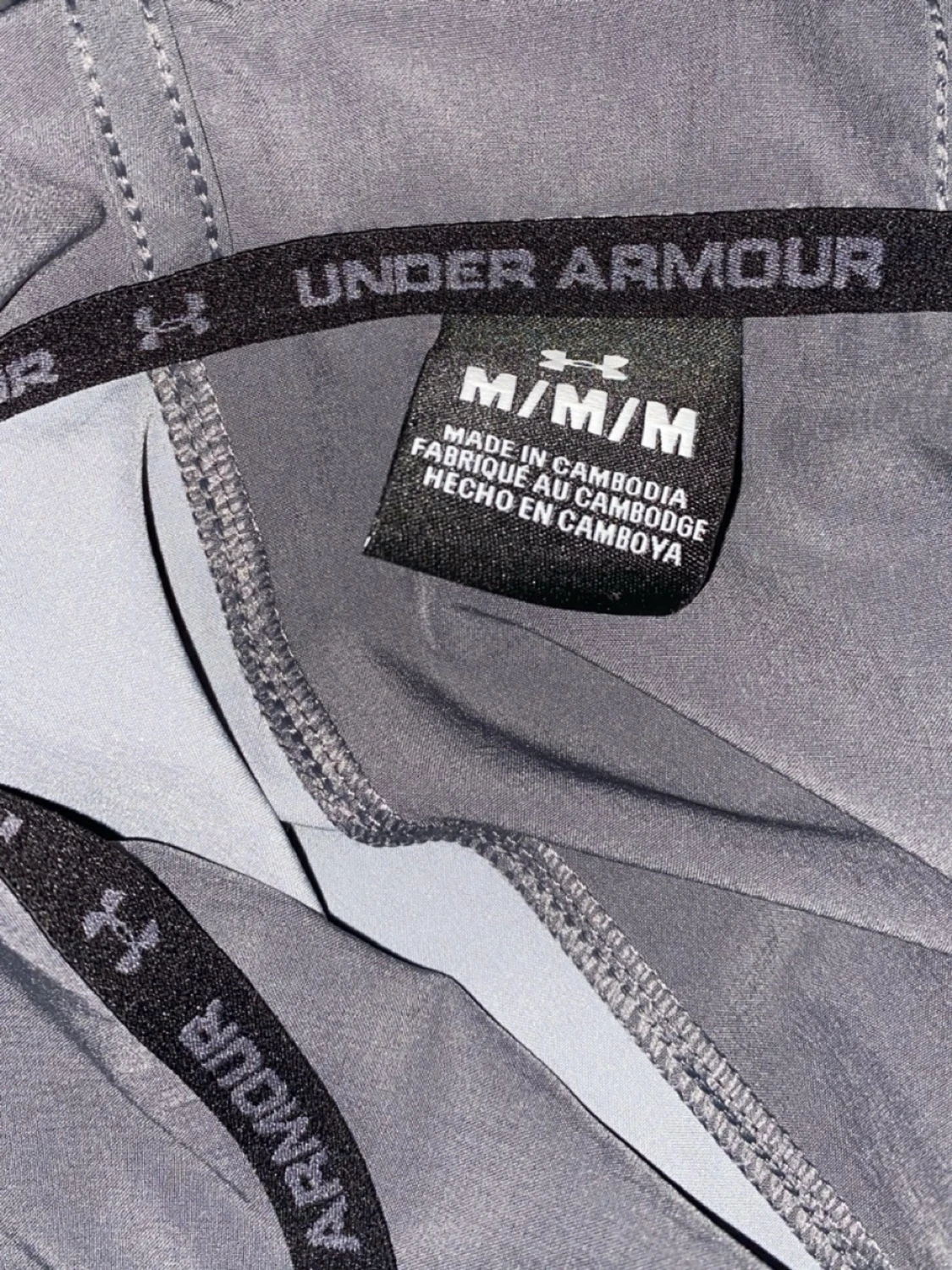 Grå och svart vindjacka Under Armour - 2
