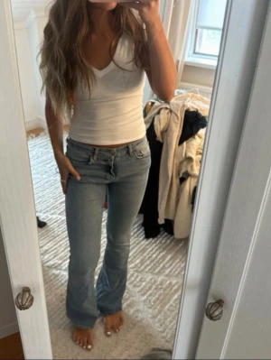 Lågmidjade jeans  - Super fina jeans ifrån Gina 
