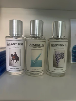 Parfym Éclant 149.0 & Langmuir 17.0 och sørensen. - Söker byte eller säljer de för 499. 950kr är ny pris. Man kan köpa en för 209kr. Eclant är inspirerad av creed aventus och sørensen side effect Langmuir är inspirerad av LV imagination. LANGMUIR Är inte kvar! Inte Sörensen heller!