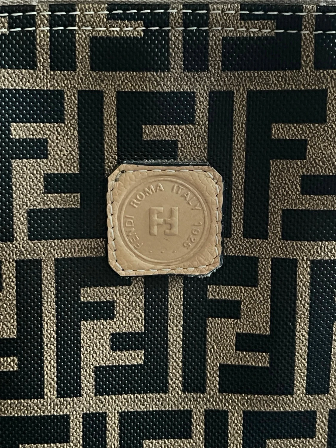 Fendi väska - 1