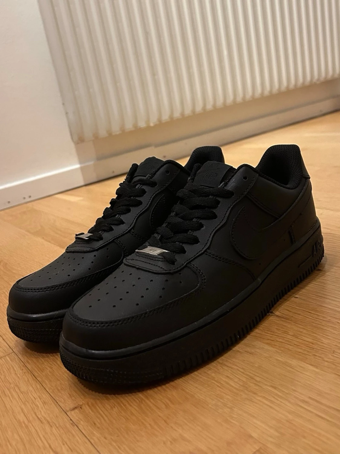 Nike Air Force 1  - 1