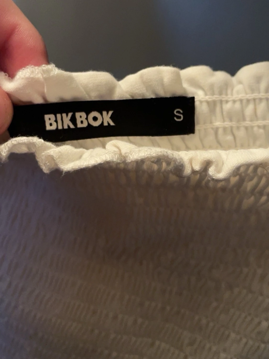 Vit kort klänning från Bik Bok - 1