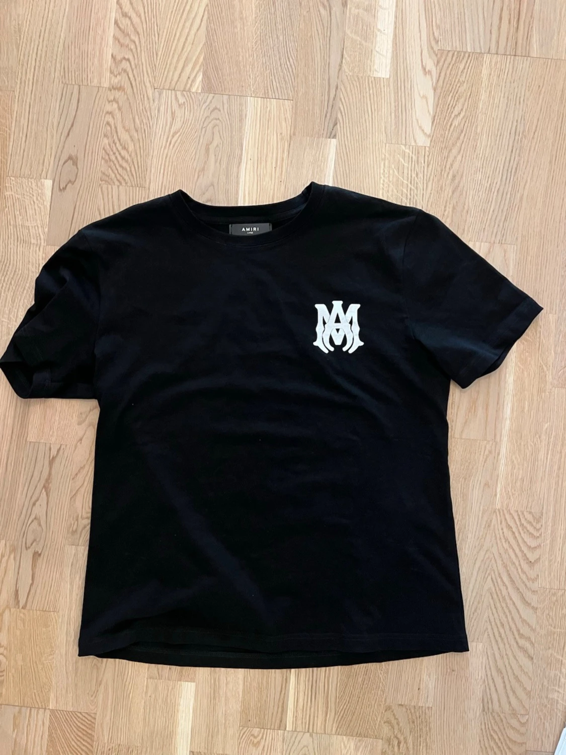 Svart t-shirt från Amiri med tryck