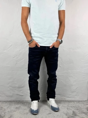 Replay jeans  - Ett par riktigt snygga jeans från Replay i storlek W30 L34 i modellen Ronas 