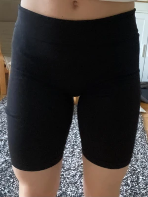 Svarta träningsshorts  - Svarta träningsshorts 