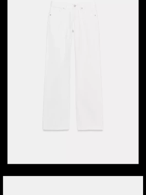 Vita raka jeans från Zara aldrig använt - Stilrena vita jeans med rak passform 