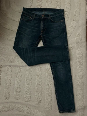 Nudie jeans - ✨-Nudie jeans med snygg tvätt.                                      💫-W 30 L30                                                                                ✨-Det är bara höra av dig vid frågor💌
