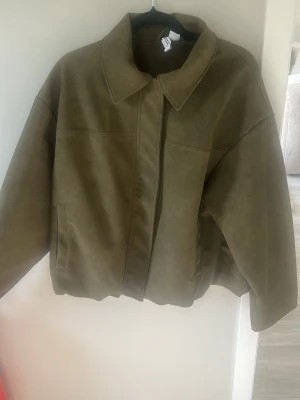 Olivgrön oversized jacka - Super fin men använder inte 