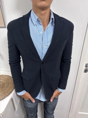 Massimo Dutti Kavaj - Storlek S/M, skick 9/10. Postar samma dag!