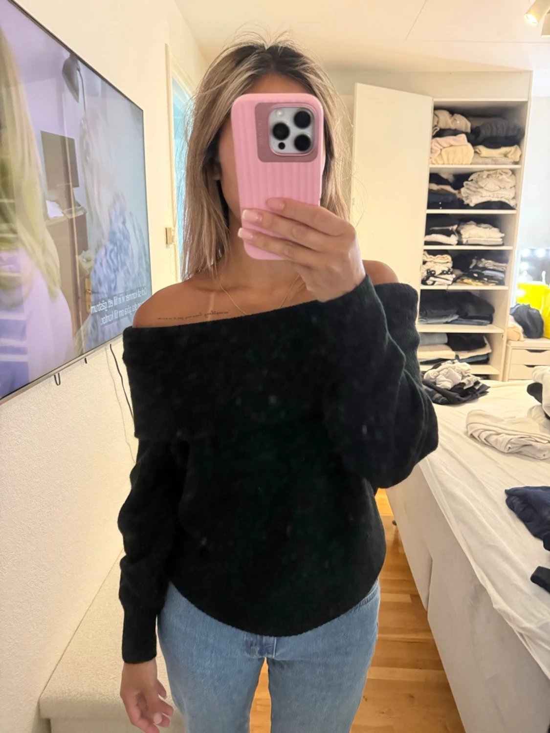Svart off shoulder stickad tröja - 1