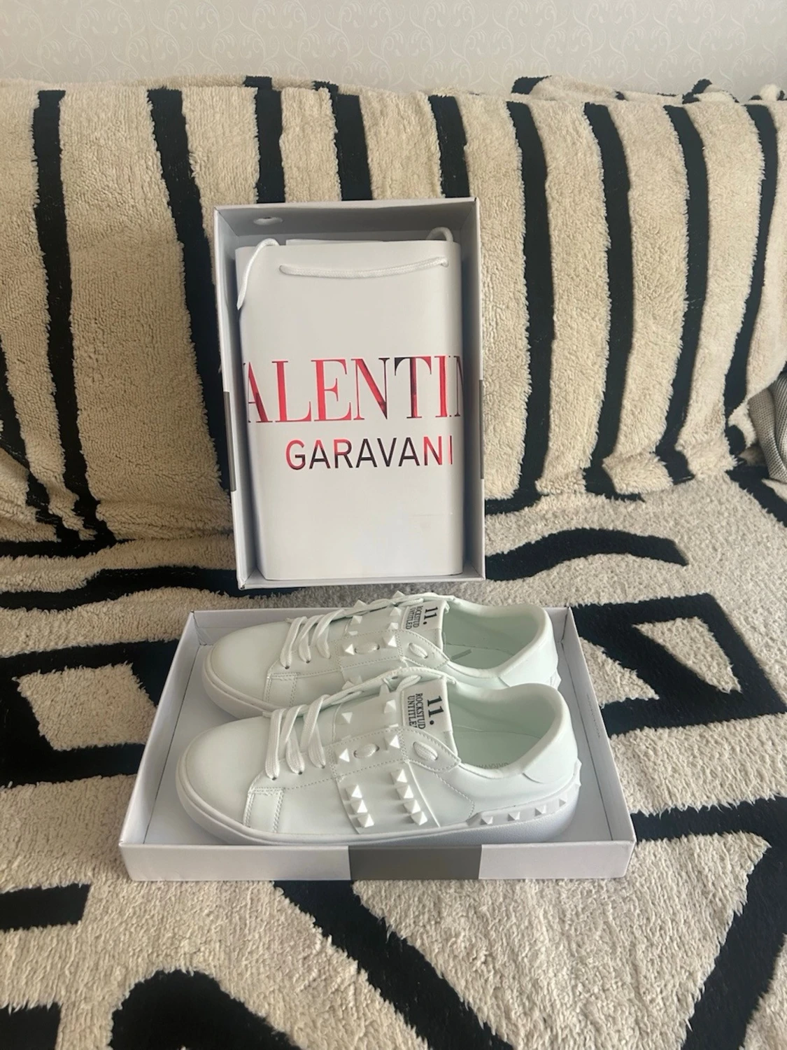 Valentino Garavani Rockstuds - 2