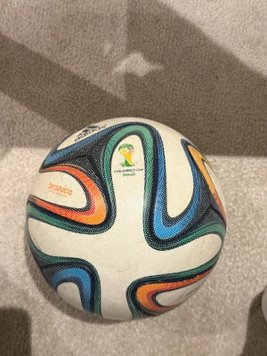 FIFA world cup Brazil boll 2014 - Riktig adidas world cup ball 2014 Brazil 
