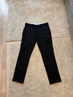 Dickies Workpants  - Dickies Workpants Black Colourway. Size 32 only used them a single time, brand new condition. Measurments on pictures