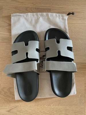 Sandaler herr - H*rm*s sandaler helt nya och oanvända, väldigt bra kvalité, storlek 41 passar även 42