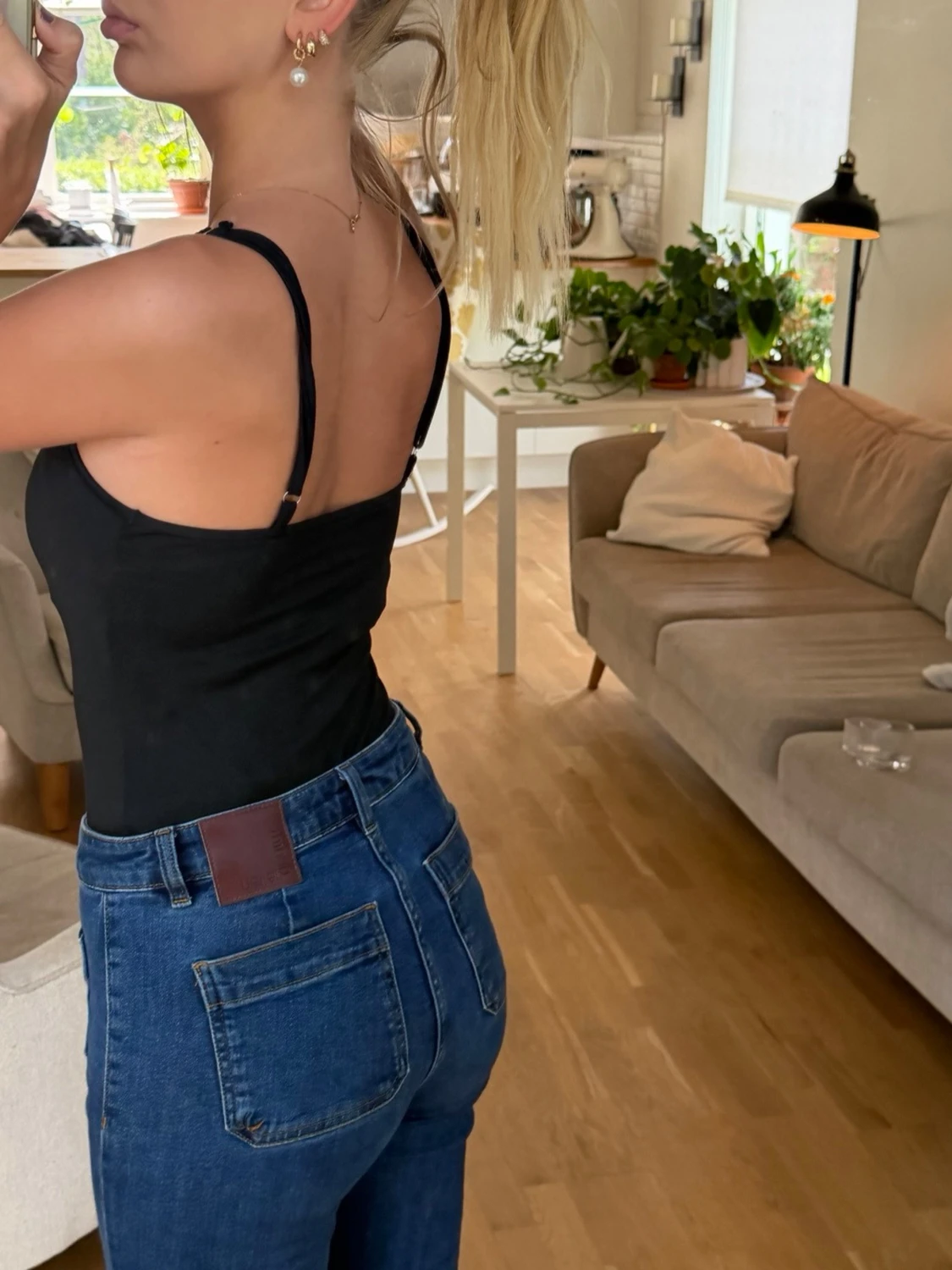 Svart body  - 2