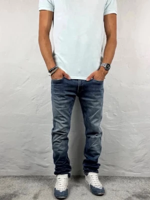 Replay jeans  - Ett par riktigt snygga jeans från Replay i storlek W31 L34 i modellen Anbbas 
