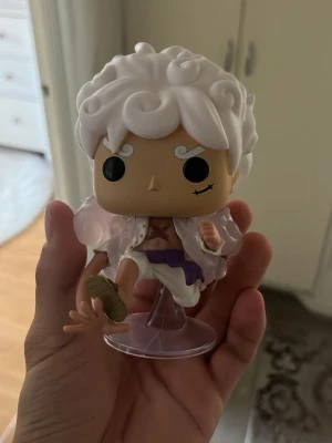 One Piece Funko Pop Gear 5 Luffy - Funko Pop-figur Luffy Gear 5 till salu. Helt ny