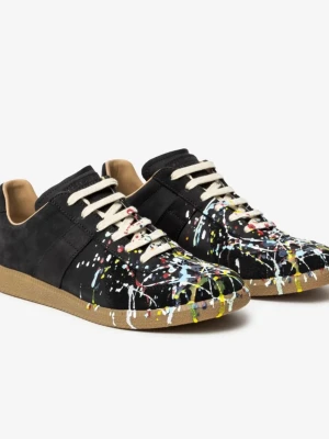 Svarta sneakers (intressekoll) - Ni som är intresserade av dessa och har storlek 43/44 skriv till mig. Vit kommer in i storlek 44 och svart i 43. Kommer in nästa vecka 