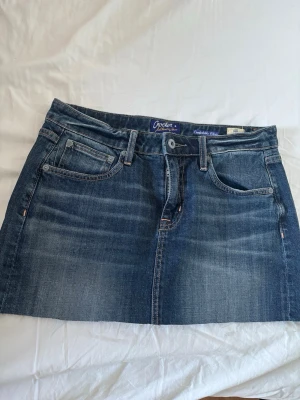 Jättefin jeanskjol!