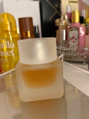 Huda beauty easy bake parfym 50ml - Ny 50ml