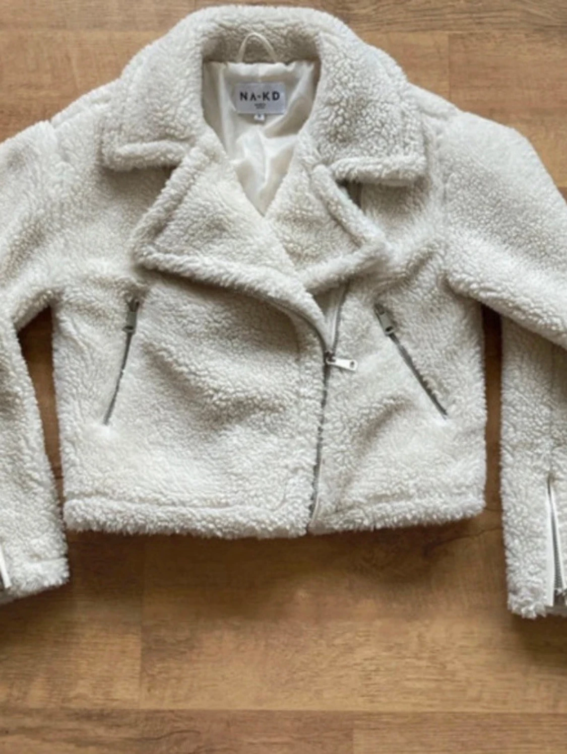 Vit teddyjacka 