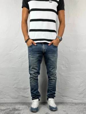 Nudie jeans  - Ett par riktigt snygga jeans från Nudie i storlek W28 L30 i modellen Skinny Lin