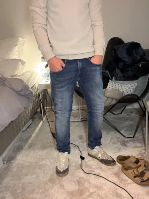 Replay jeans  - Riktigt sköna replay jeans pris kan diskuteras hör av er vid frågor! Storlek 30W 32L