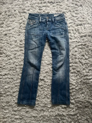 Diesel jeans - Bootcut lågmidjade jeans från diesel, endast testade💗💗