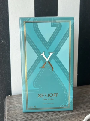Xerjoff Erba Pura Eau de Parfum - Xerjoff Erba pura Eau de Parfum helt ny oöppnad vid snabb affär kan pris diskuteras säljs för rimligt pris då ny ligger på 3000kr