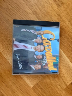 Cavalkad Live 2006 CD - CD-skiva med albumet Cavalkad Live 2006. 