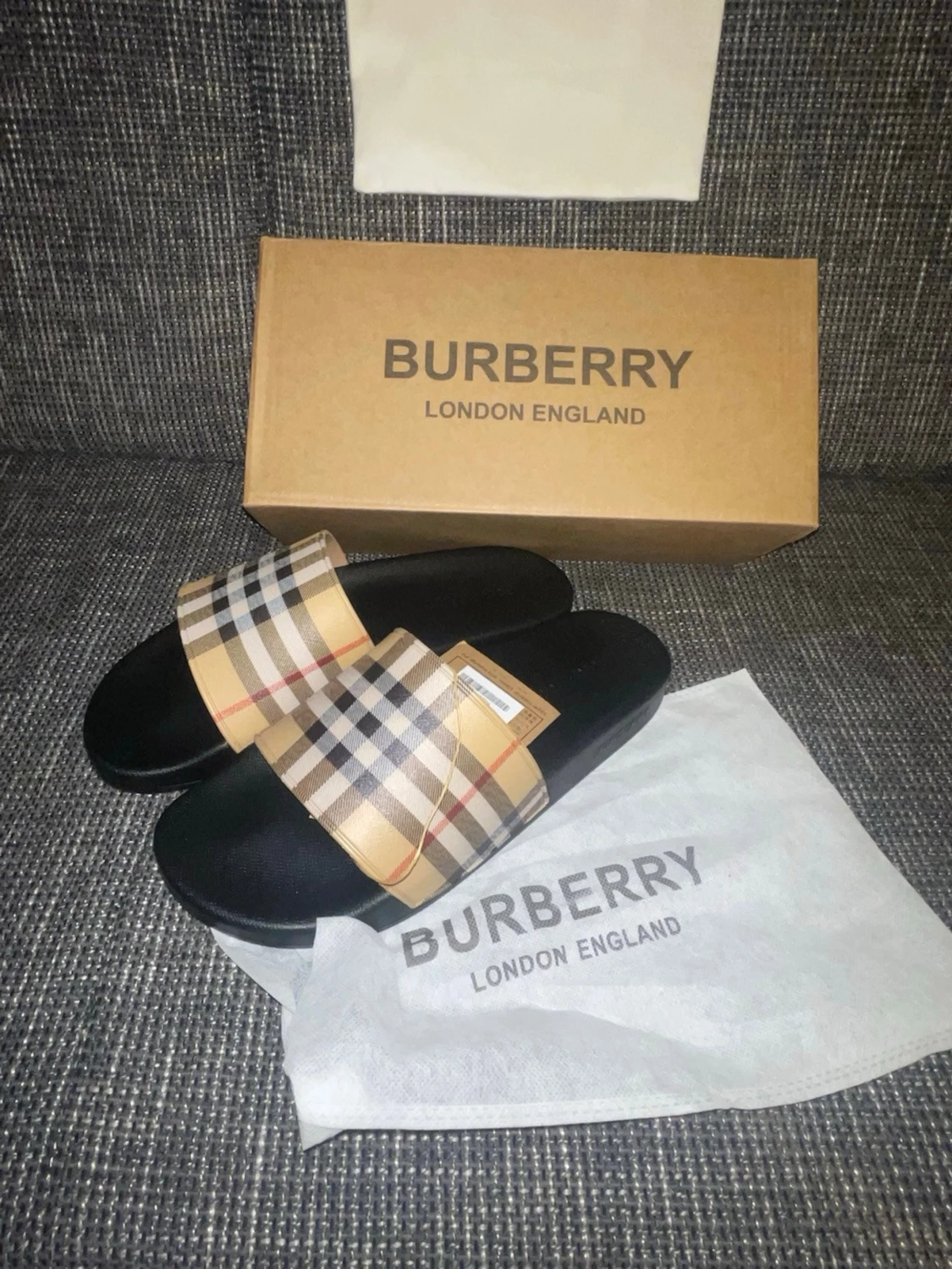  sandaler med rutigt band - 1