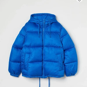 Hm jacka  - Blå jacka från Hm i storlek S