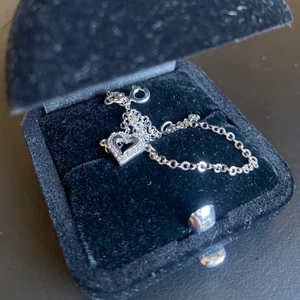 Armband vitt guld - Ord pris 1795kr, kvitto finns.