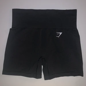 gymshark vital seamless shorts - säljer nu mina absolut favoritshorts eftersom de blivit för små :( det är gamla vitalmodellen! de är använda men i perfekt skick