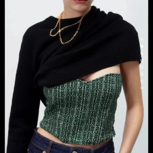 Bandlös topp - Topp från zara som är ej använd endast testad, alltså i väldigt bra skick💓