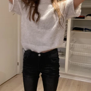 Lurvig tröja  - Stor i storlek även fast det är barn💋