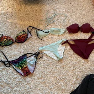 Bikinis - 3 fina bikinis till bra pris! Säljer dem tillsammans
